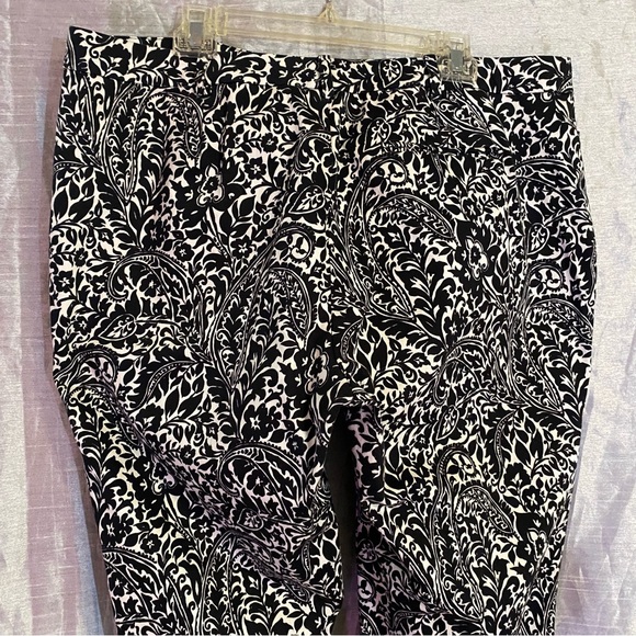 Lauren by Ralph Lauren floral stretch pants, 3 pocket GUC SZ 16W nice pants - Picture 4 of 11
